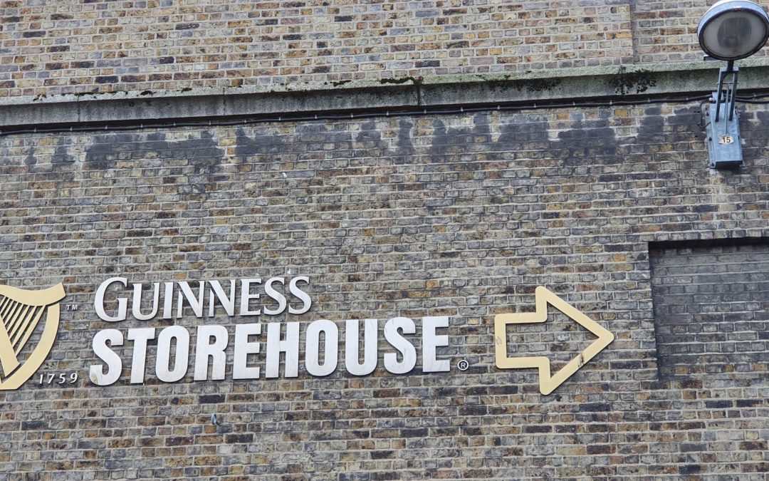 Mit Familie im Guinness Storehouse in Dublin