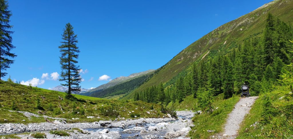 Sertig Wasserfall Wanderung